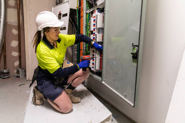 Best Emergency Electrical Repair  in Tishomingo, OK